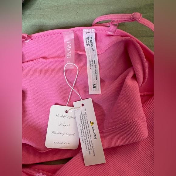 Pink Ribbed Bow Tank Top - Picture 3 of 3